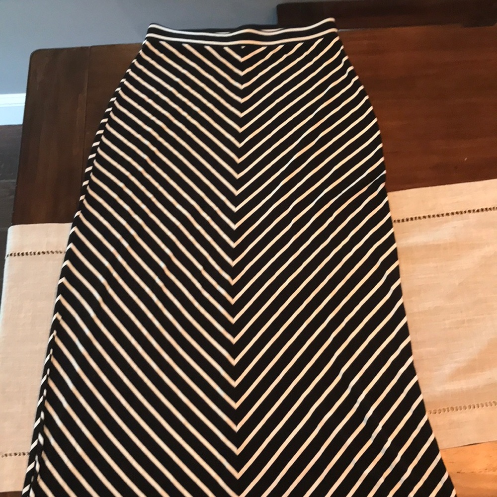 Women’s Striped Skirt